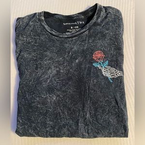 Rose/Skull Graphic Tee Small